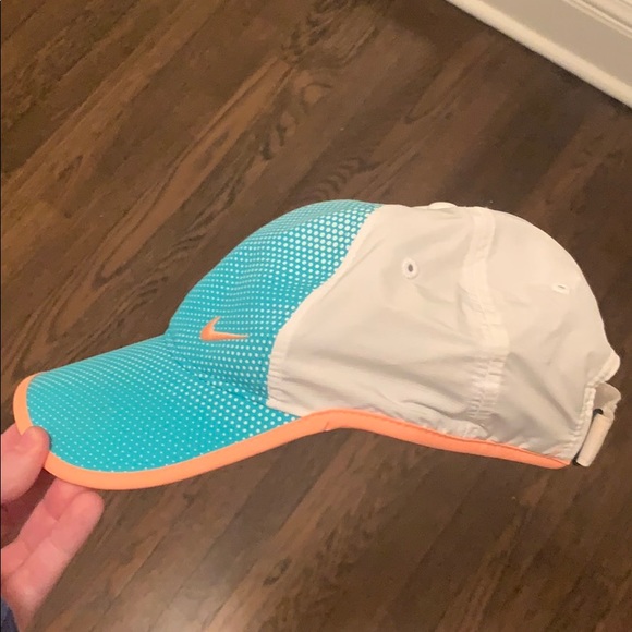 Nike cap - Picture 3 of 5